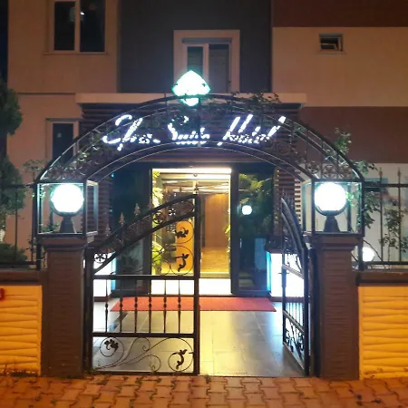 Efra Aparthotel 2*